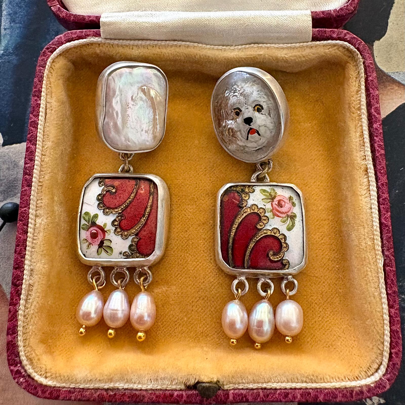 VR26-008 Crystal dog, pearl and enamel flowers earrings